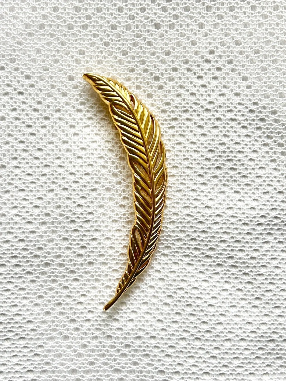 Vintage Monet Goldtone Feather Brooch • 1980s Filigree Pin